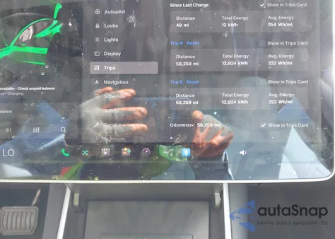 2020 Tesla Model 3 Standard Range Plus Rear-Wheel Drive/Standard Range Rear-Wheel Drive from USA, damaged, VIN 5YJ3E1EA6LF615647